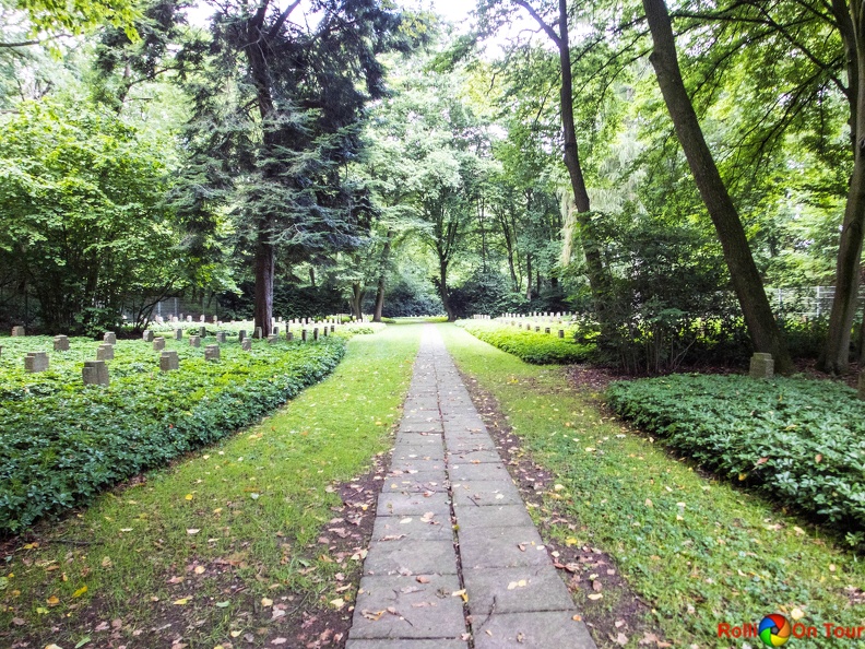 Kriegsgräber Kamp-Lintfort 13.07.2017-7828.jpg