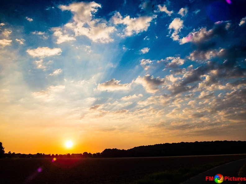 Sonnenuntergang-Feldstra005.jpg